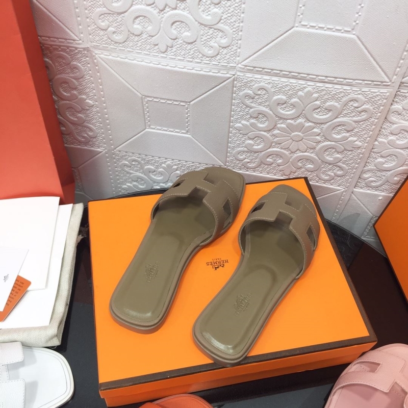 Hermes Slippers